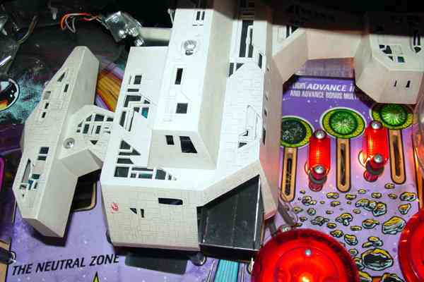 Star Trek The Next Generation - Pinball Machine Image